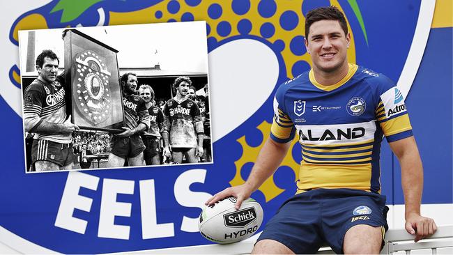 Parramatta's 1986 premiership team have come to the defence of halfback Mitchell Moses.