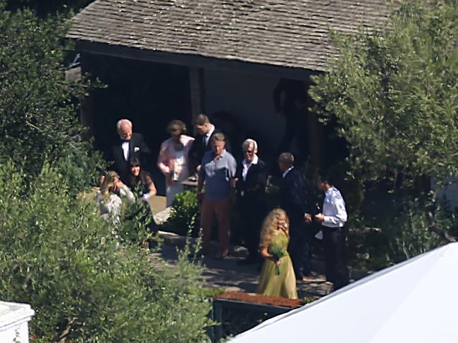 Jessica Simpson and Eric Johnson get married in Santa Barbara.