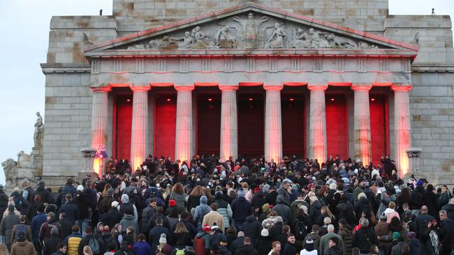 The dawn service on Anzac day at the Shrine of Remembrance in Melbourne. Picture: NCA NewsWire / David Crosling