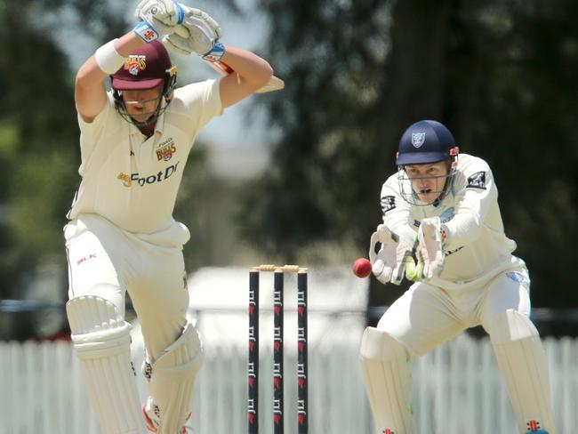 Peter Nevill takes a delivery left by Matthew Renshaw.