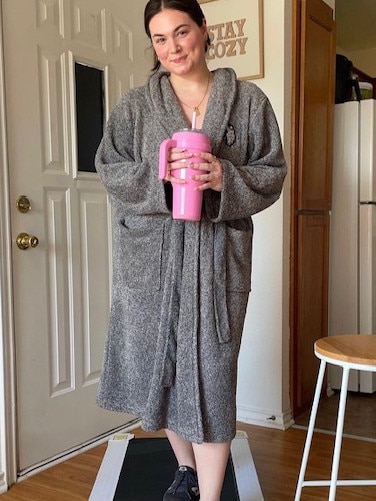 The cosy cardio trend was started by Hope Zuckerbrow. Picture: Instagram