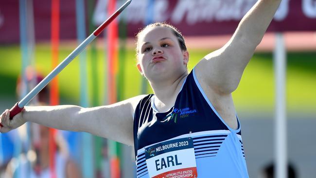 Olivia Earl (NSW) in the Girls MC1 Javelin.