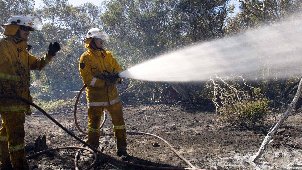 ‘Leave now’: Fire burning near Naracoorte Caves