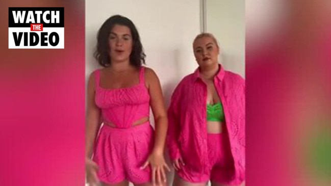 Best friends try on size 10 and size 22 versions of same clothes