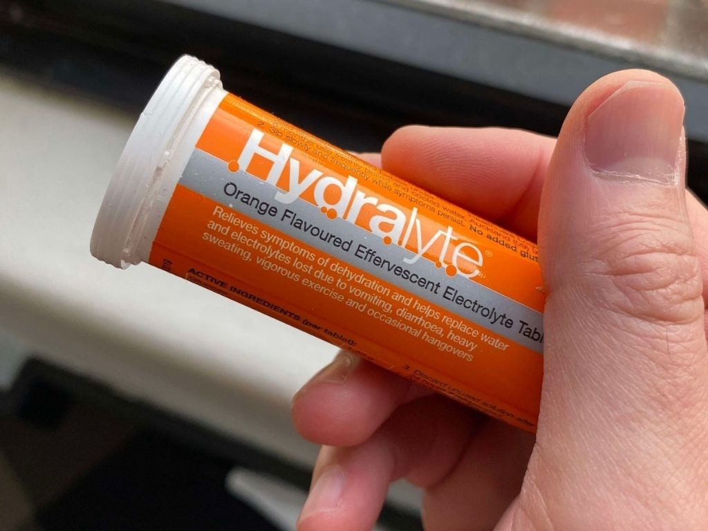 We try the Hydralyte Orange Flavoured Electrolyte 20 Effervescent Tablets.