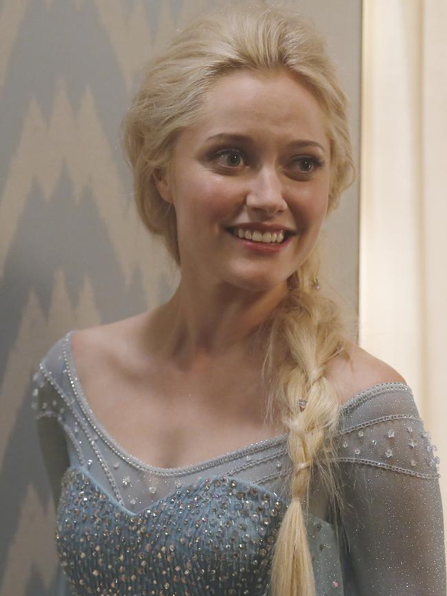 Secret Bridesmaids' Business star Georgina Haig as Queen Elsa IN Once Upon a Time (ABC/Katie Yu)