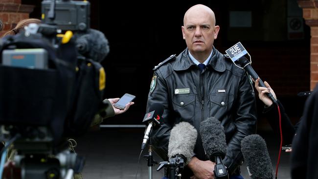 Detective Superintendent Mick Rowan giving a press conference during the 2011 search in Hay, NSW, for the body of Griffith anti-drug campaigner Donald Mackay.