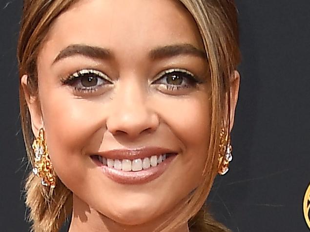 LOS ANGELES, CA - SEPTEMBER 18: Actress Sarah Hyland attends the 68th Annual Primetime Emmy Awards at Microsoft Theater on September 18, 2016 in Los Angeles, California. (Photo by Frazer Harrison/Getty Images)