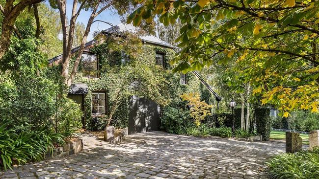 A cottage at the property currently used as a bridal suite. Photo: Commercial Real Estate