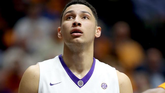NASHVILLE, TN - MARCH 11: Ben Simmons #25 of the LSU Tigers waits to rebound the ball during the game against the Tennessee Volunteers during the quarterfinals of the SEC Basketball Tournament at Bridgestone Arena on March 11, 2016 in Nashville, Tennessee. Andy Lyons/Getty Images/AFP == FOR NEWSPAPERS, INTERNET, TELCOS & TELEVISION USE ONLY ==