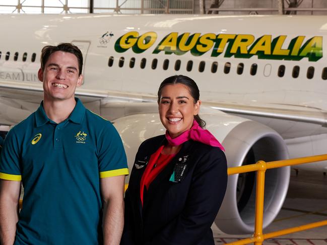 Qantas 787 First Officer Owen Zupp, Paralympian Emily Petricola, Olympian Kyle Bruce, Qantas Customer Service Agent Sofia De Freitas. Source: Supplied