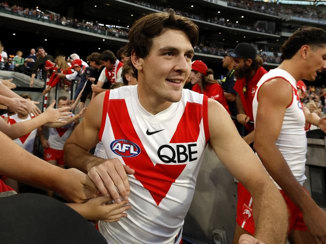 Sydney's Errol Gulden runs out during the Round 1 AFL match between the Collingwood Magpies and the Sydney Swans at the MCG on March 15, 2024. Photo by Phil Hillyard(Image Supplied for Editorial Use only - Phil Hillyard  **NO ON SALES** - Â©Phil Hillyard )