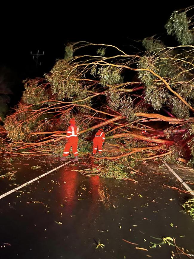 SES attend to storm and wind damage across Victoria. Picture: Colac SES