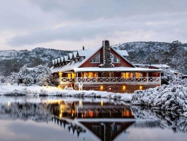 Peppers Cradle Mountain Lodge is for sale with JLL Hotels & Hospitality Group.