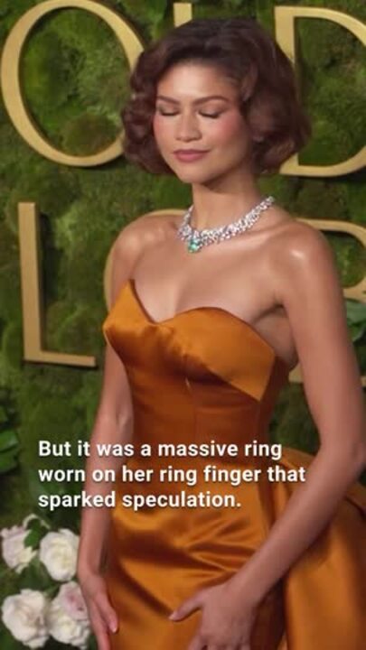 Did Zendaya flash engagement ring on red carpet?