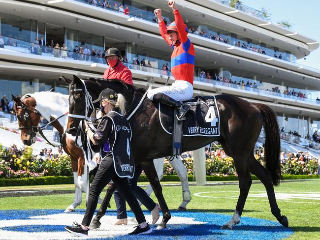 Verry Elleegant (NZ) ridden by James McDonald returns to the mounting yard after winning  the Lexus Melbourne Cup at Flemington Racecourse on November 02, 2021 in Flemington, Australia. (Reg Ryan/Racing Photos via Getty Images)