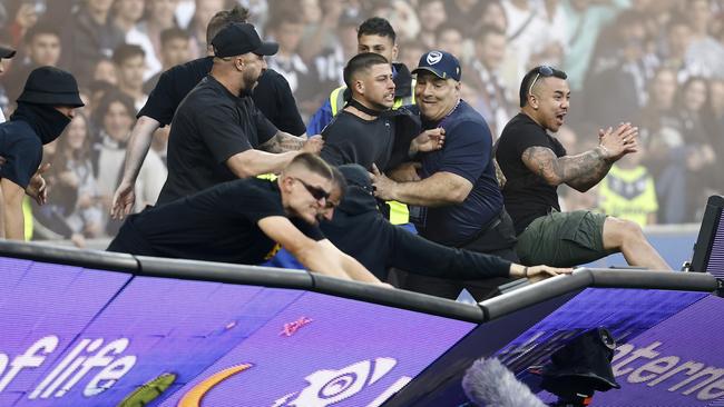 The moment Melbourne Victory fans stormed the field. Picture: Getty Images