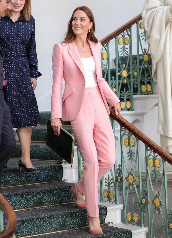 Kate Middleton's favourite suits come in power pink - Vogue Australia