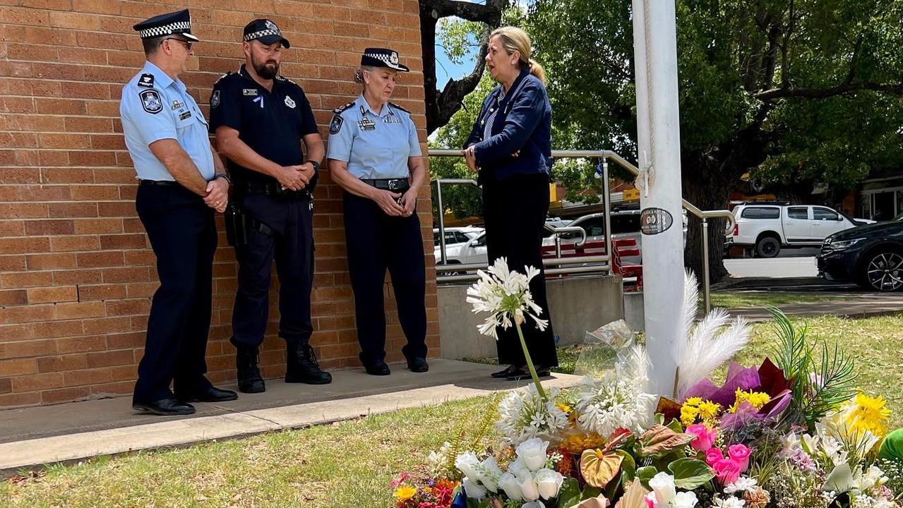 Premier Annastacia Palaszczuk and Police Commissioner Katarina Carroll with officers in Chinchilla. Picture: Twitter/Annastacia Palaszczuk