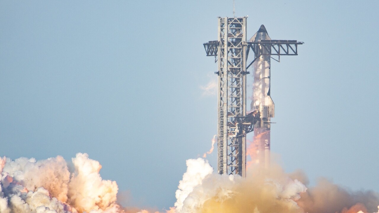 Watch: SpaceX Loses Contact With Starship Rocket Shortly After Lift-Off