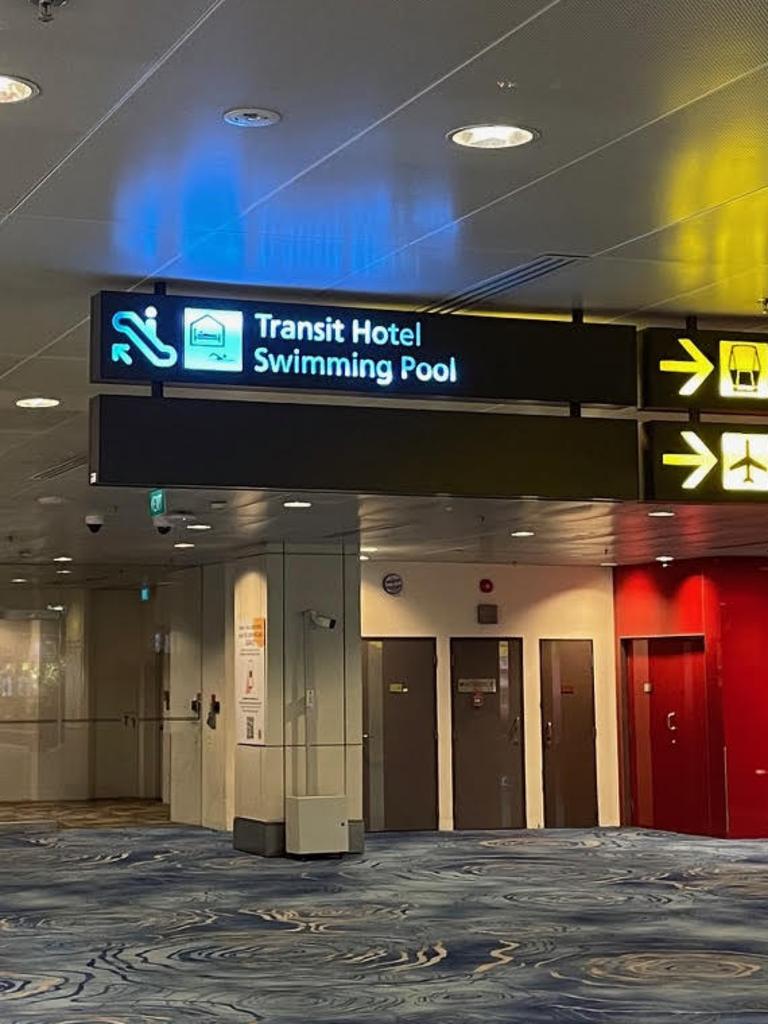 Follow these pool signs at Changi airport …