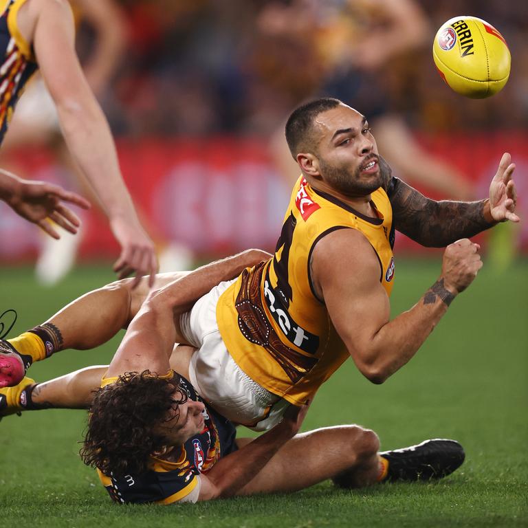 Jarman Impey handballs. Photo: Michael Klein