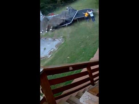 160824_Kids narrowly avoid being hit by flying backyard pool-_1