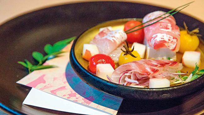 TWAM-20160402 EMBARGO FOR TWAM 2 April 2016 NO REUSE WITHOUT PERMISSION FEE APPLIES Lilo Tang, Canberra snapper sashimi dish Pic : Stefan Postles