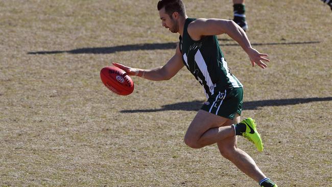 Brendan Godden on the burst for Tullamarine. Picture: Andy Brownbill