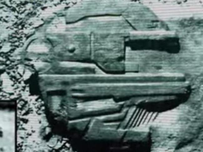 The object bears a striking resemblance to Han Solo’s Millennium Falcon. Picture: YouTube