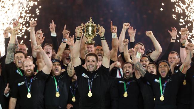All Blacks captain Richie McCaw lifts the 2015 Rugby World Cup.
