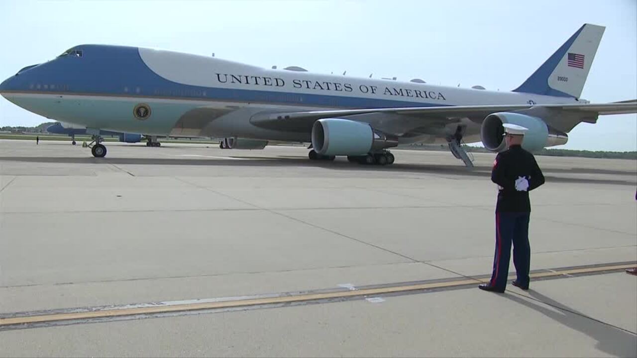 US accepts luxury jet from Qatar for Trump to use as Air Force One