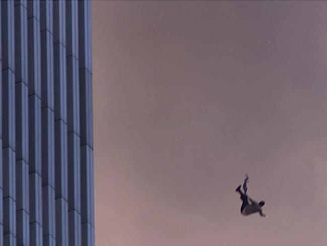 9-11-photos-september-11-images-of-people-jumping-out-windows-the