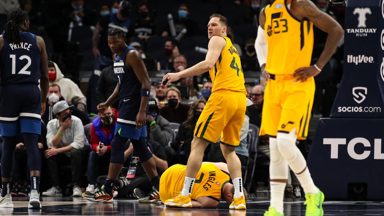 Play stopped as Ingles writhed in pain on the floor. (Photo by David Berding/Getty Images)