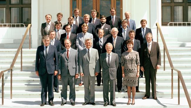 Senator Arthur Gietzelt (second row, fourth from left) and fellow members of the Hawke Ministry in 1984 on the steps of Parliament House.