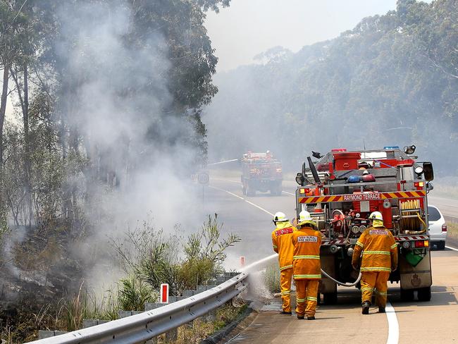 NSW Bushfires: Firefighters Work Through The Night To Contain Blazes At ...