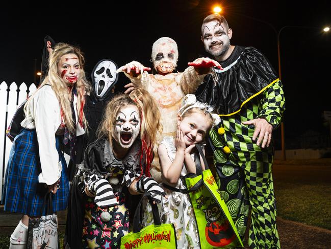 GALLERY: All the spooktacular costumes of Halloween in the city