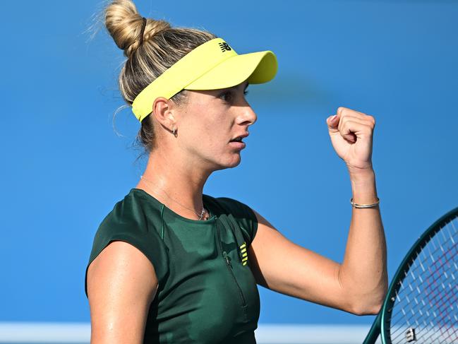 McCartney Kessler of USA celebrates winning her Semi Final match against Elina Avanesyan. (Photo by Steve Bell/Getty Images)