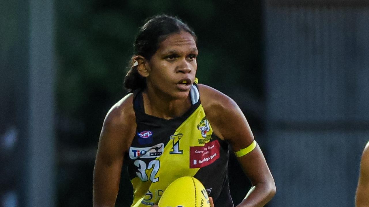 Tshinta Kendall was influential early to set up the win for Nightcliff. Picture: Celina Whan / AFLNT Media