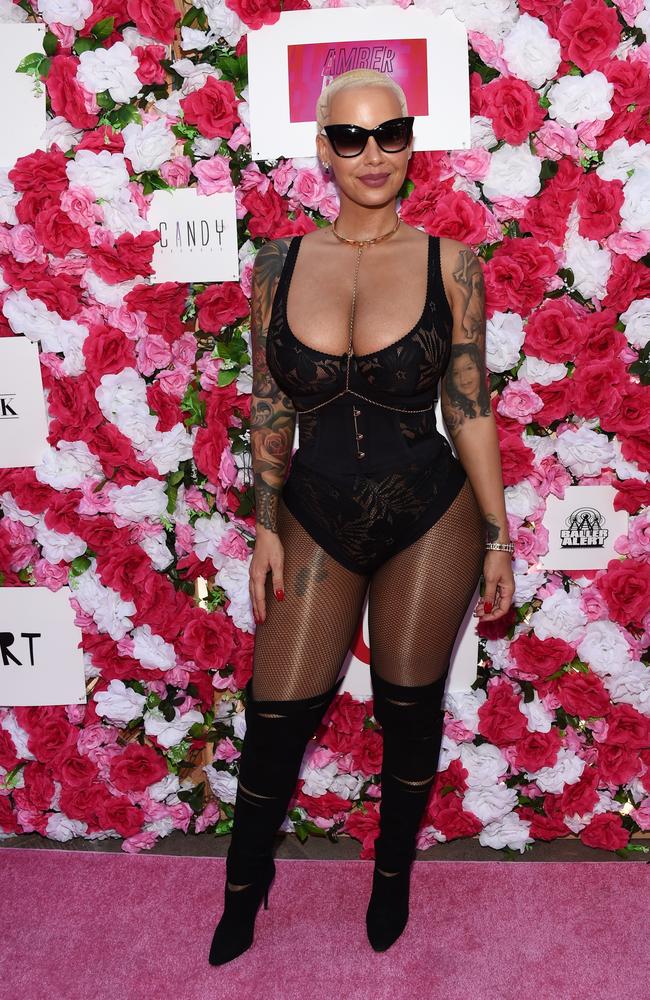 Amber Rose naked: Model posts picture with no pants on to promote Slutwalk