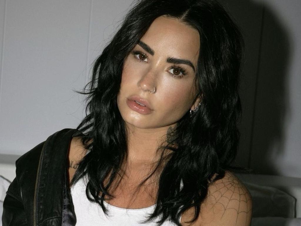 Demi Lovato declares she is 'Unbreakable' after working up a sweat at the  gym