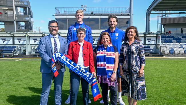 Western Bulldogs players Tim English (back left) and Marcus Bontempelli with Western Bulldogs CEO Ameet Bains (front left), Member for Eureka Michaela Settle, Member for Wendouree Juliana Addison, and City of Ballarat Central Ward Councillor Samantha McIntosh at the announcement of a new deal between the club and the city. Picture: City of Ballarat Council.