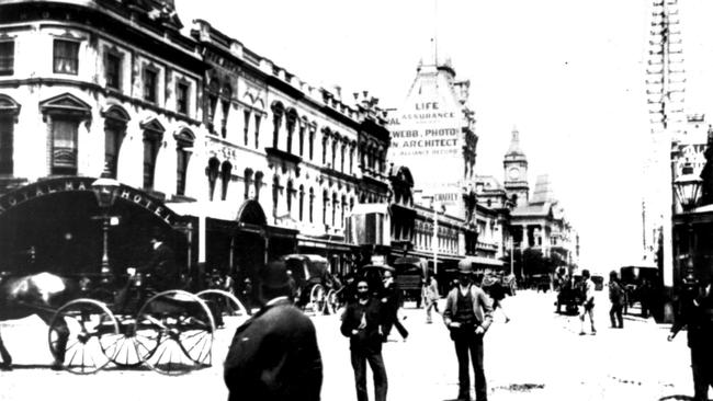 Looking south down Swanston Street from Lonsdale St, Melbourne in 1905. Buck was muscle for the madams of ‘Little Lon’.