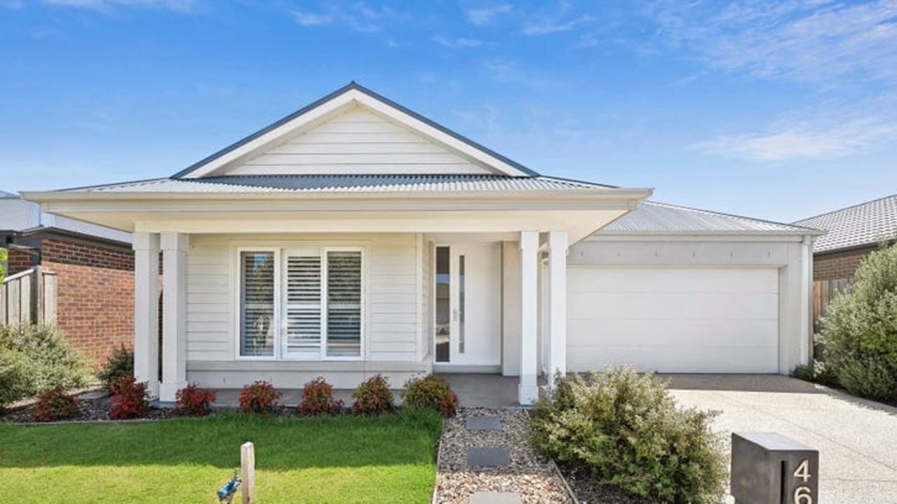 Monthly mortgage repayments could be slashed by hundreds if a rate cut occurs this month. <a href="https://www.realestate.com.au/property-house-vic-st+leonards-147139636">46 Duchess Dr, St Leonards </a>is up for sale for $729,000-$$759,000.