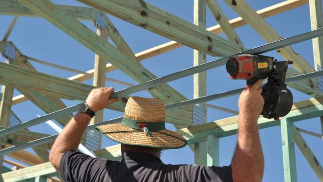 Insolvency expert Paul Nogueira has warned local builders to keep on top of cash flow in 2025. Photo: Brett Wortman / Sunshine Coast Daily