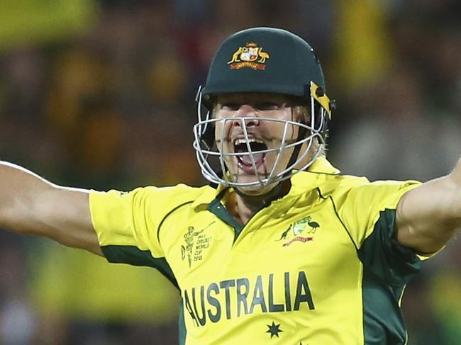 ADELAIDE, AUSTRALIA - MARCH 20: Shane Watson celebrates victory during the 2015 ICC Cricket World Cup match between Australian and Pakistan at Adelaide Oval on March 20, 2015 in Adelaide, Australia. (Photo by Ryan Pierse/Getty Images)