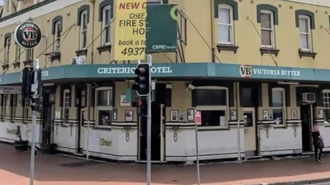 Two men armed with machetes held up staff and patrons at the Criterion Hotel at Weston just after midnight on September 30. Picture: Google Maps.