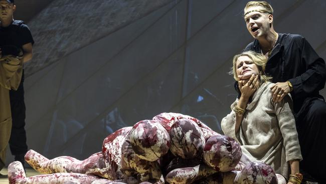 Samantha Clarke and Hugh Cutting as Egypt’s brother and sister rulers Cleopatra and Tolomeo. Picture: Brett Boardman