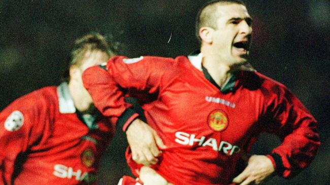 Soccer player Eric Cantona (r). Soccer - Manchester United vs FC Porto European Cup semi-final UEFA Champions League match. a/ct/Soccer/Overseas