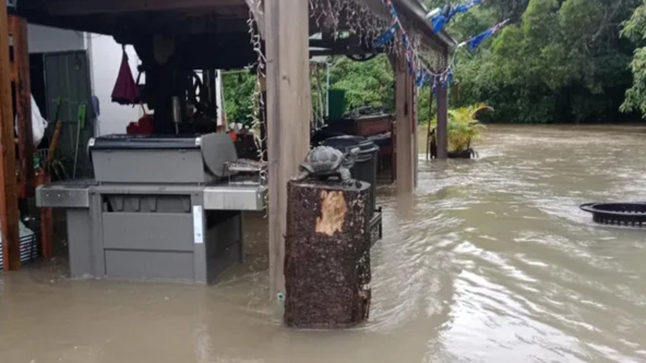 Cardwell family and neighbours devastated by rising floodwaters. Picture: Supplied.